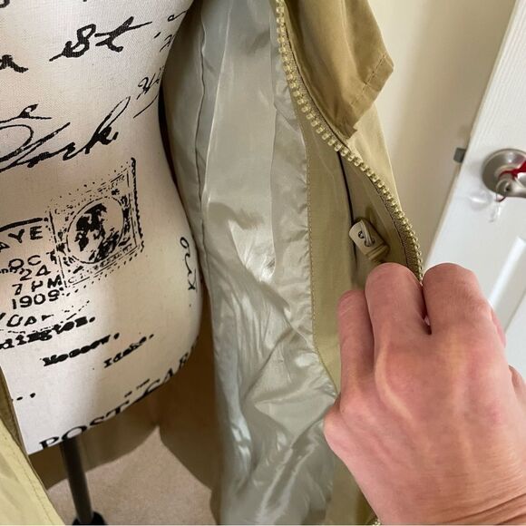 Gorpcore Minimalist Oversized Utility Rain Coat Size XS Gold/ Beige/ Ochre - Picture 5 of 13